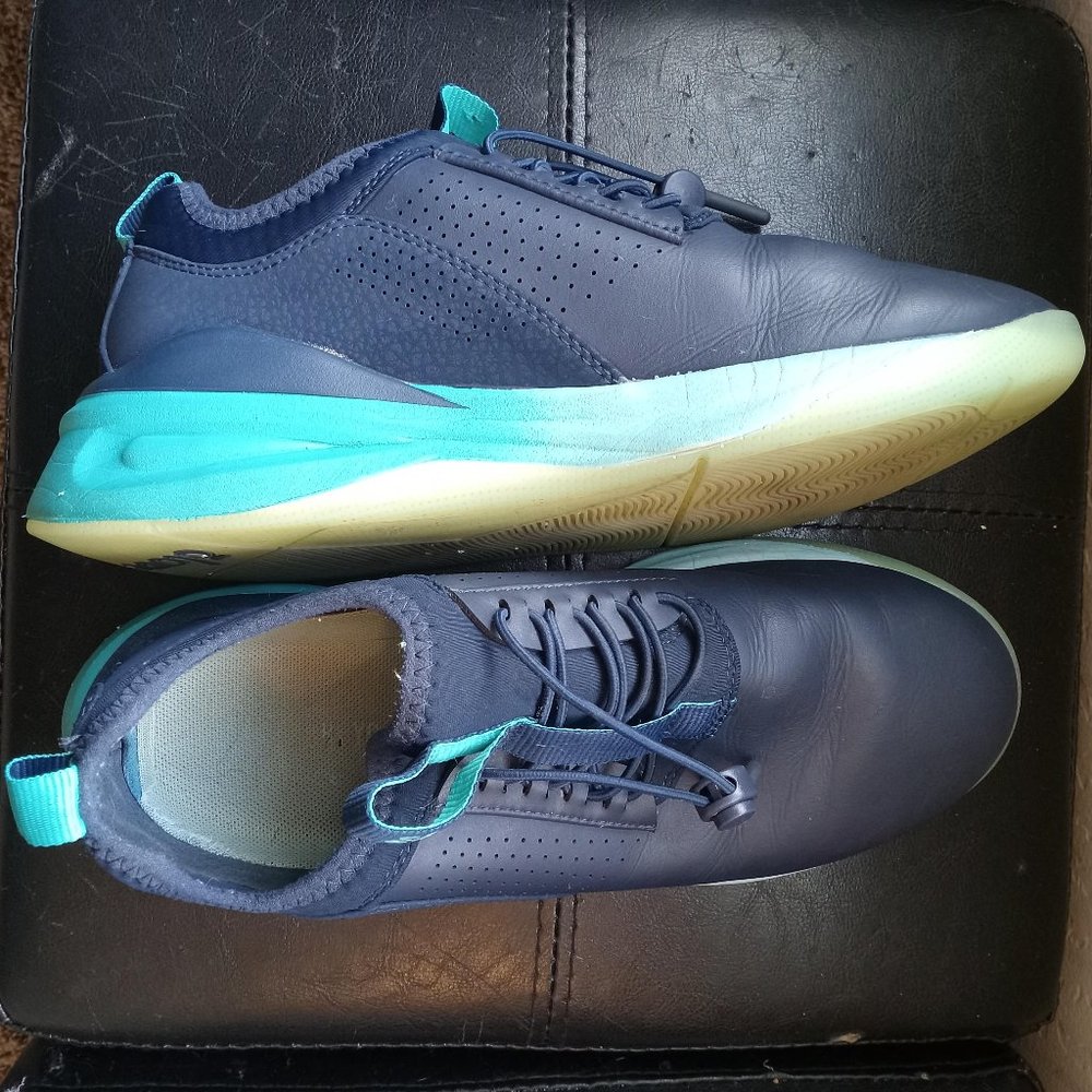 Clove Women's Classic Nursing Shoes